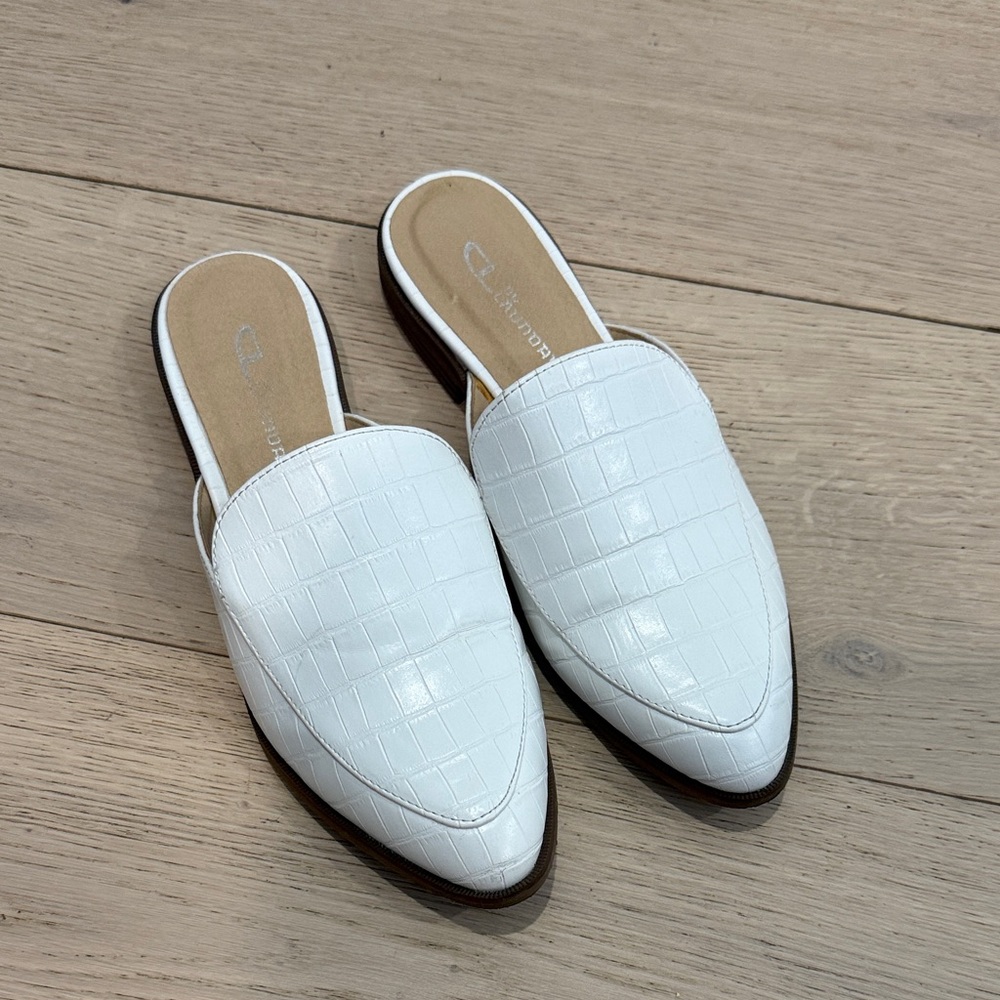 Chinese Laundry White Croc-Pattern Mules
